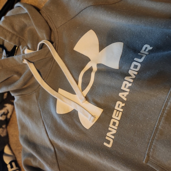 Under Armour sweatshirt - Picture 2 of 5